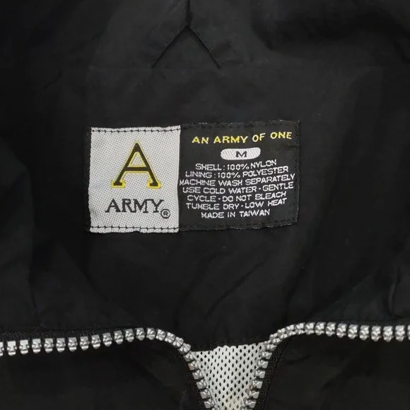 ARMY Jacket. - Picture 3 of 15